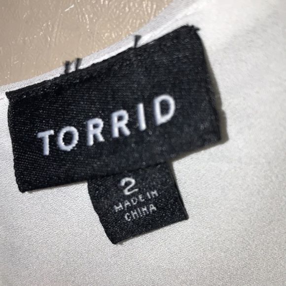 Torrid plus size 2 2X double layer swing top cami in white - Picture 3 of 6